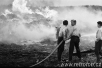 Požár stohu slámy v roce 1963