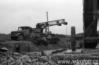 Výstavba vodní nádrže Rozkoš v roce 1966