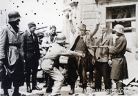 Z květnového povstání 1945