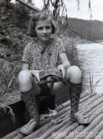 Dívka s želvou