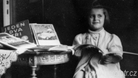 Dívenka s knihami