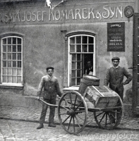 Komárek a syn, prodej barev