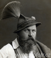 Bavor se štětkou