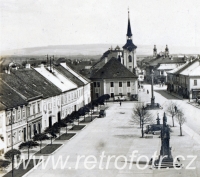 Náměstí v Kostelci nad Orlicí