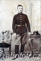 Hulán v ateliéru