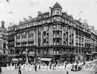Piccadilly Circus